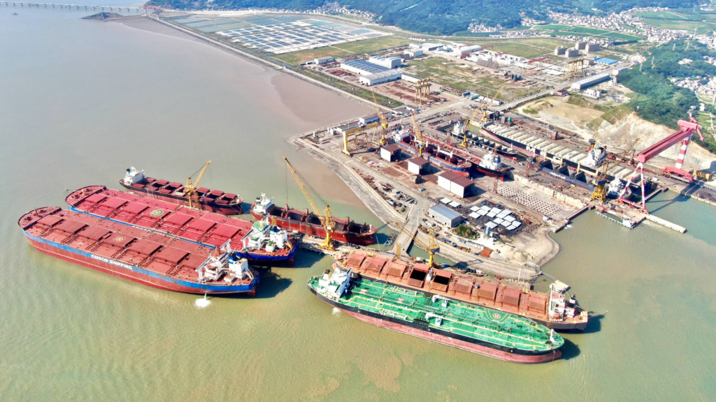 Samsung Heavy Industries Outsources Four More Suezmax Tankers to POEZ ...