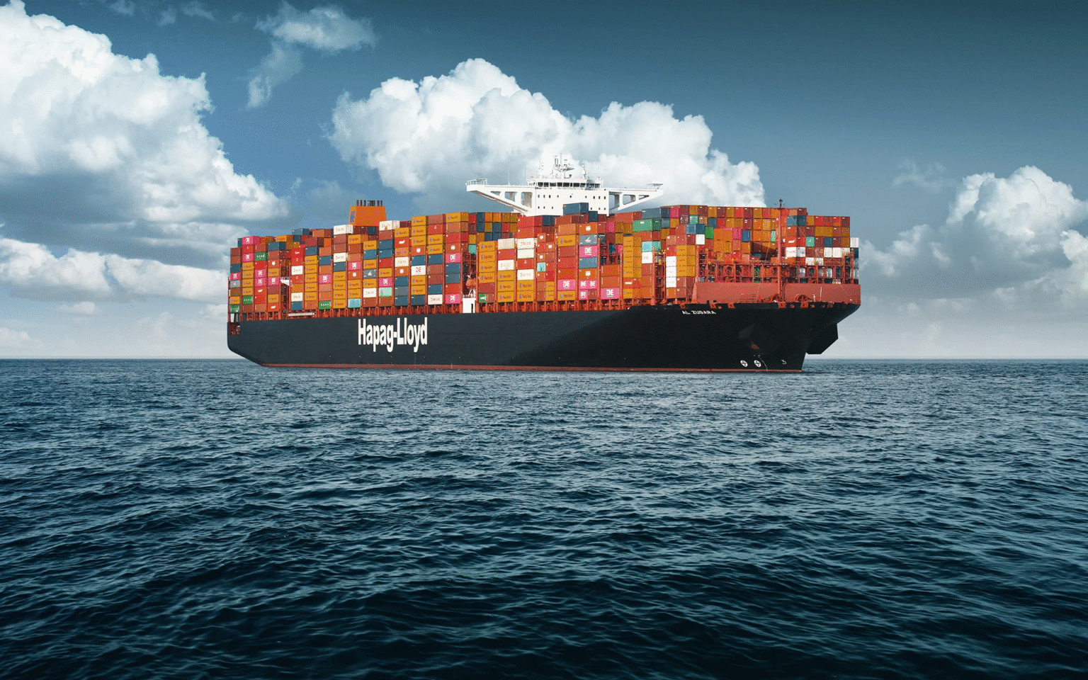 Hapag-Lloyd Reconsiders Chinese Yards for Mega LNG Boxships Amid Cost ...